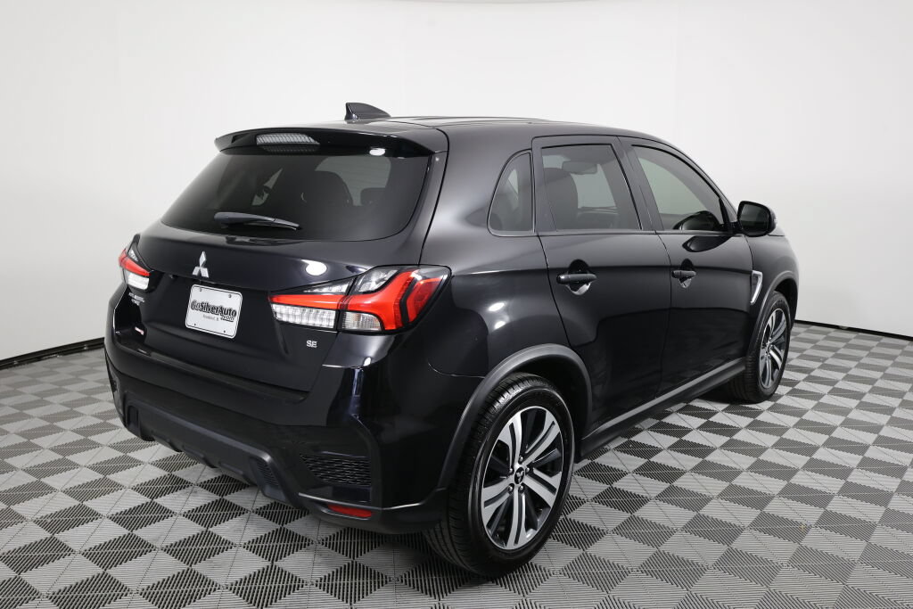Used 2021 Mitsubishi Outlander Sport SE FWD image 2