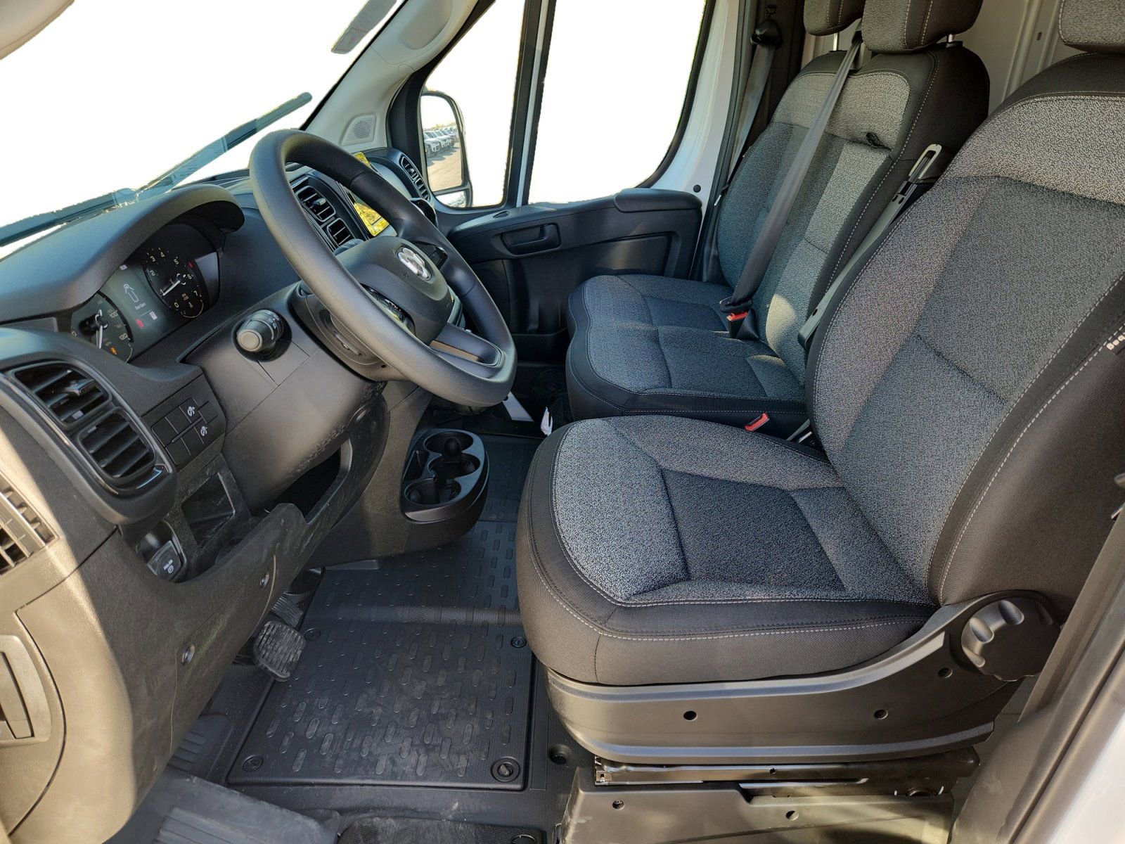 New 2026 RAM ProMaster 2500 image 9