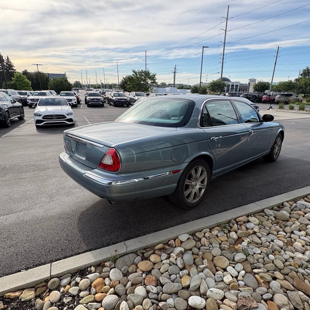 Used 2006 Jaguar XJ8 RWD image 6