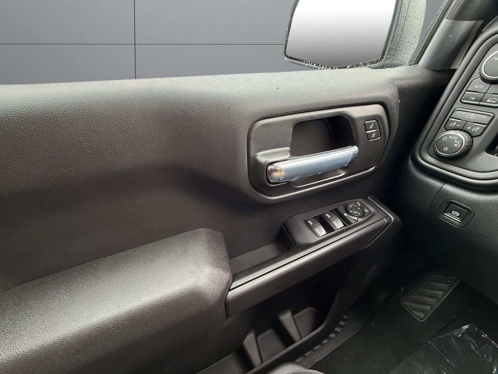 New 2026 Chevrolet Silverado 1500 Custom AWD/4WD image 17