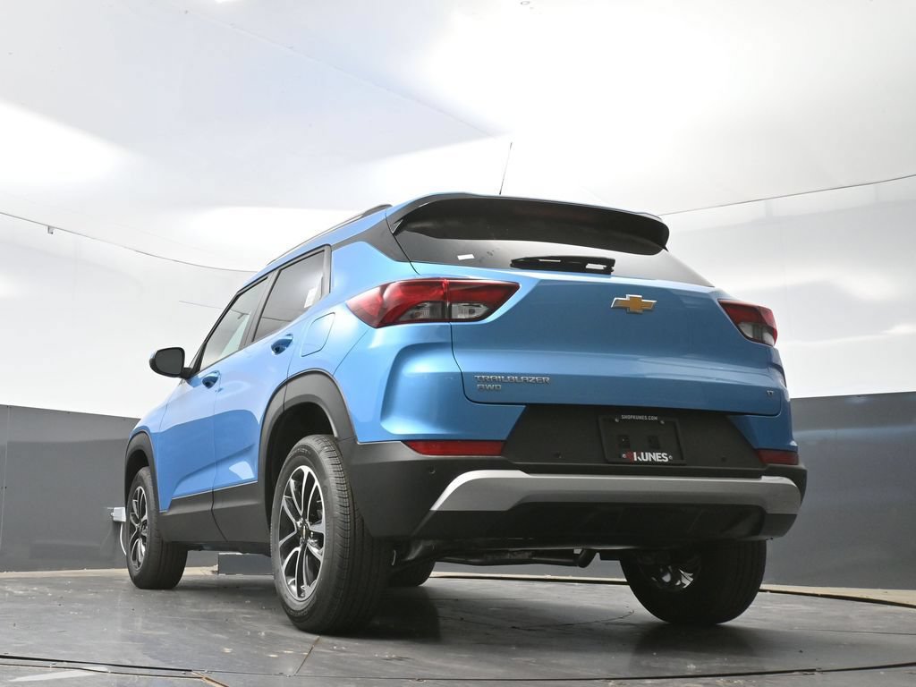 New 2026 Chevrolet TrailBlazer LT w/ LT Cold Weather Package AWD/4WD image 49