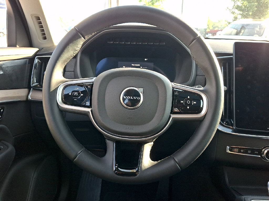 Certified 2026 Volvo XC90 B6 Plus AWD/4WD image 22