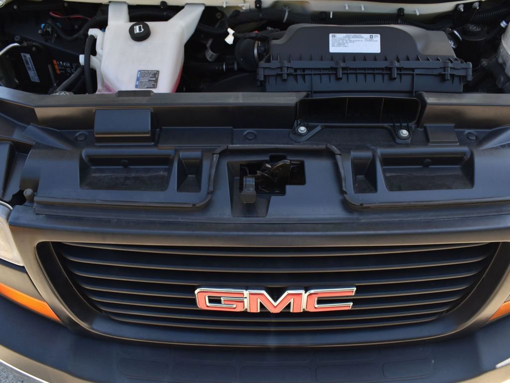 Used 2020 GMC Savana 2500 Extended image 23