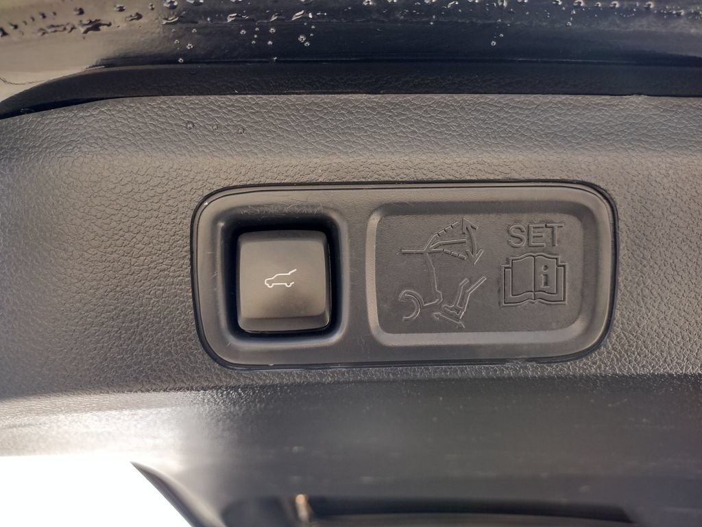 Used 2022 Lincoln Navigator Reserve AWD/4WD image 30