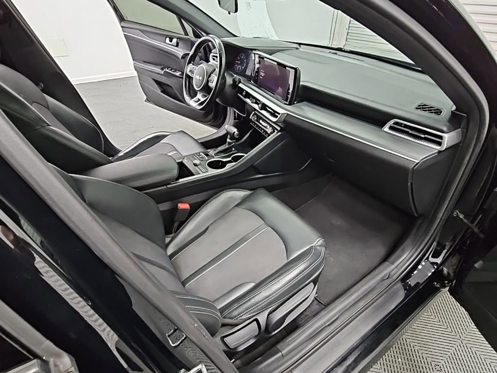 Used 2023 Kia K5 GT-Line image 36