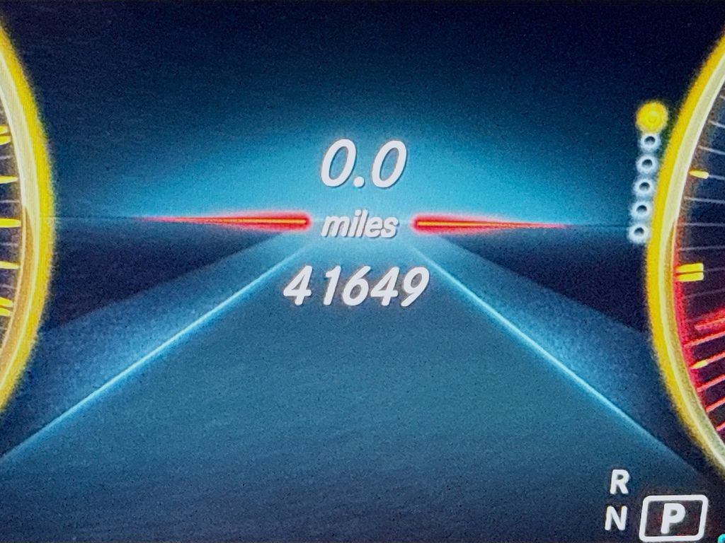 Used 2021 Mercedes-Benz C 63 AMG Cabriolet image 4