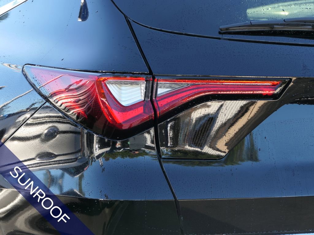 Used 2022 Acura MDX FWD w/ Technology Package image 5