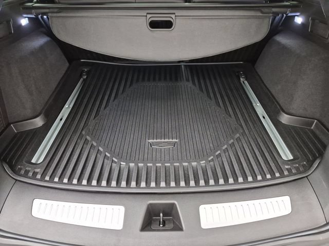 Certified 2023 Cadillac XT5 Premium Luxury w/ LPO, Floor Liner Package AWD/4WD image 25