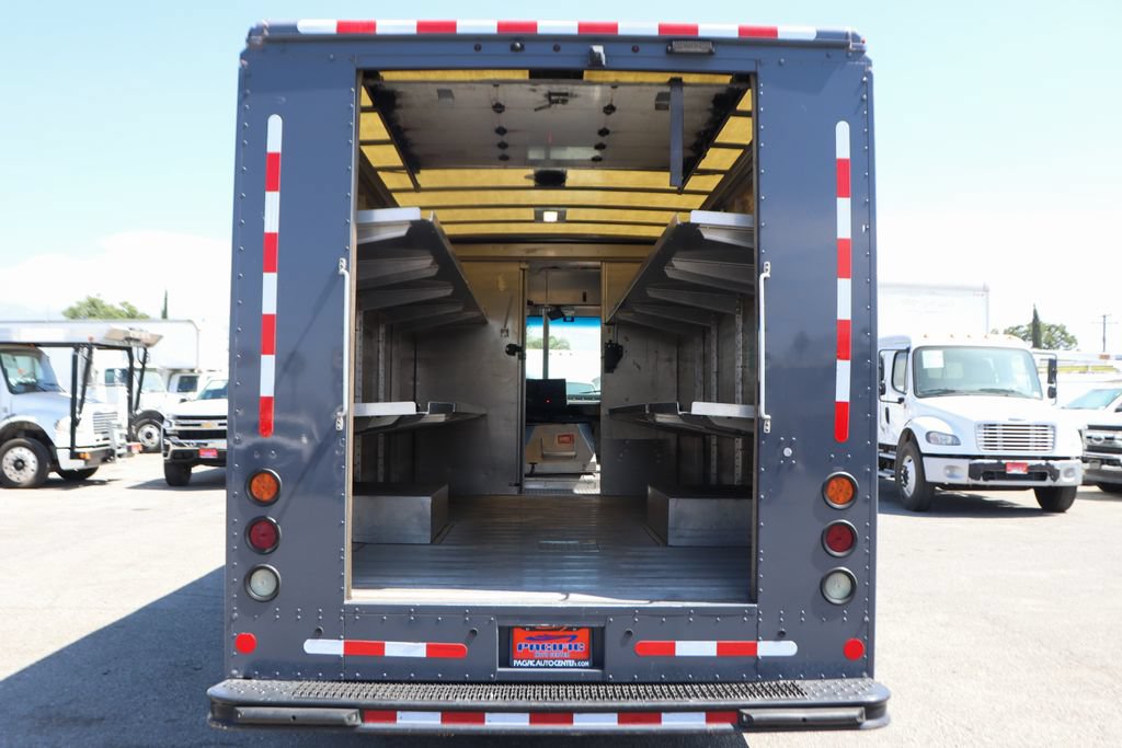 Used 2019 Ford E-450 and Econoline 450 Super Duty RWD image 9