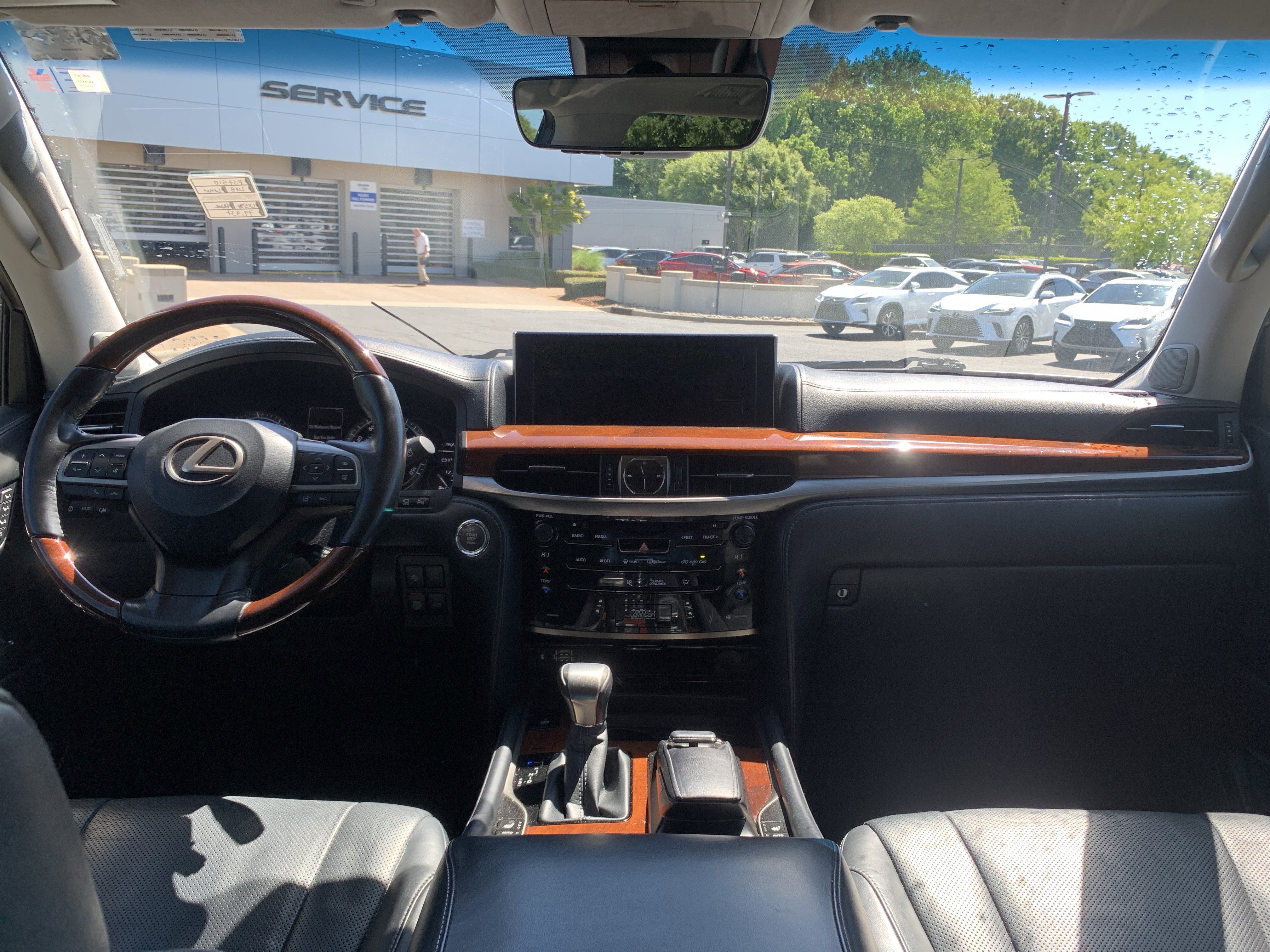 Used 2018 Lexus LX 570 4WD w/ Luxury Package image 30