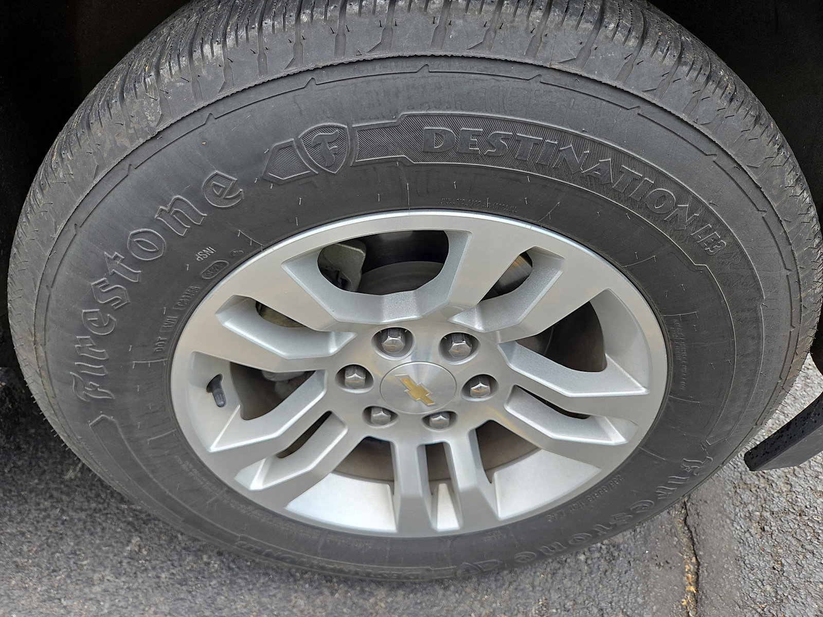 Used 2017 Chevrolet Tahoe LS w/ Enhanced Driver Alert Package image 9