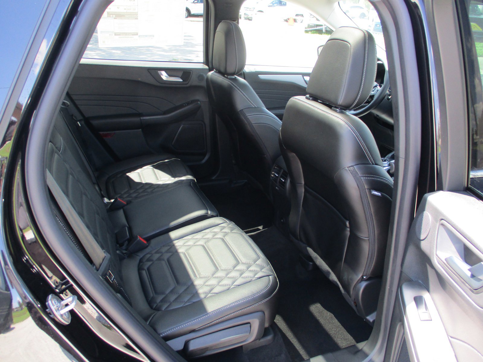 New 2024 Ford Escape Platinum w/ Premium Technology Package AWD/4WD image 24
