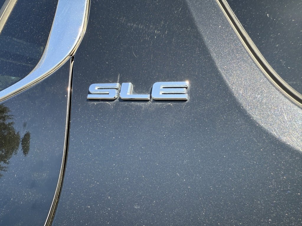 Used 2019 GMC Acadia SLE image 7