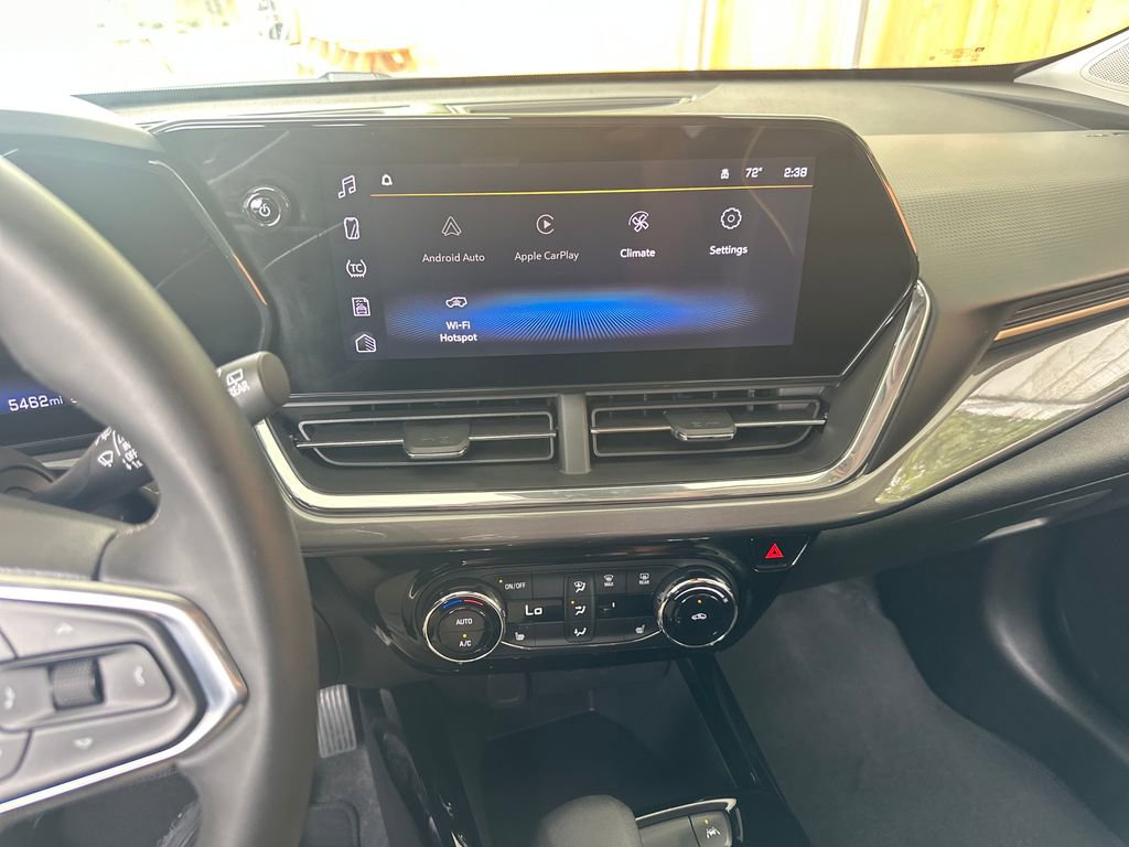 Used 2025 Chevrolet Trax ACTIV image 28