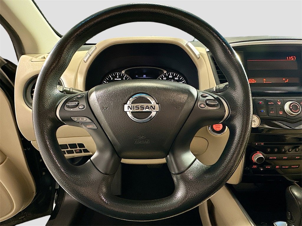 Used 2016 Nissan Pathfinder S image 12
