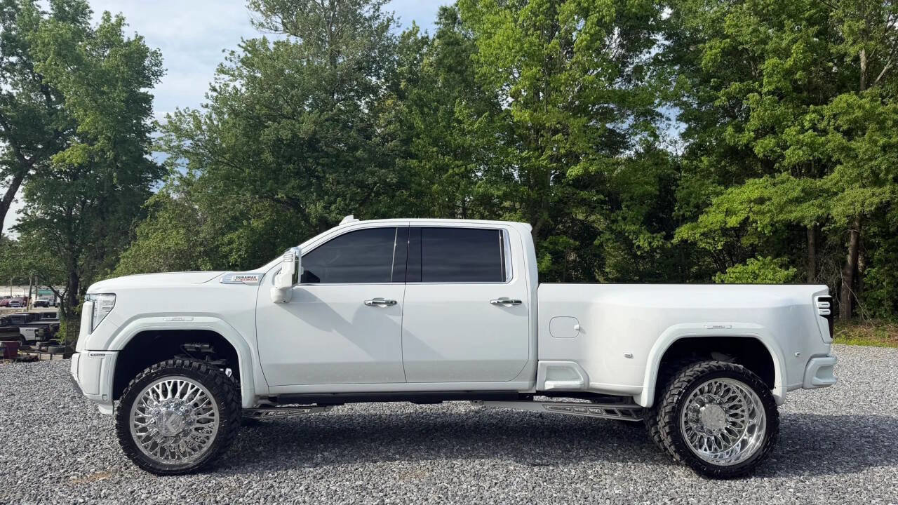 Used 2025 GMC Sierra 3500 Denali w/ Denali Reserve Package AWD/4WD image 4