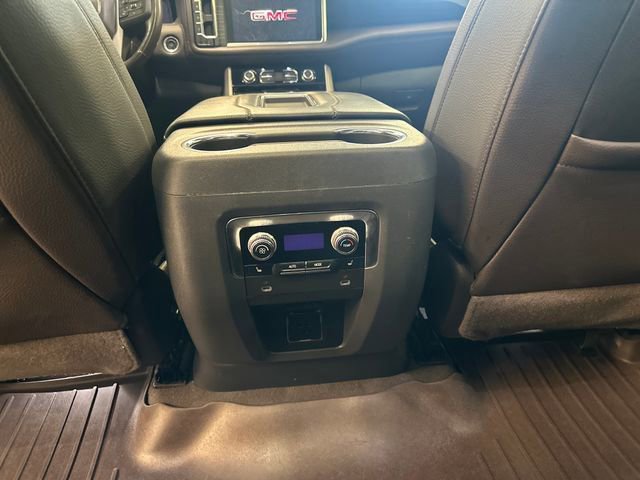Used 2022 GMC Yukon XL Denali AWD/4WD image 28