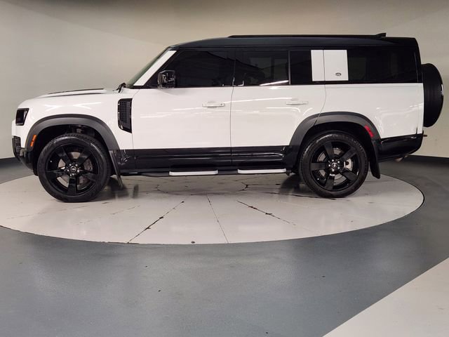 Used 2023 Land Rover Defender 130 X-Dynamic SE AWD/4WD image 5