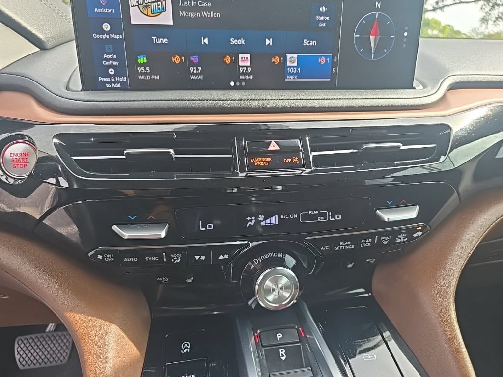 Used 2025 Acura MDX w/ Technology Package FWD image 27