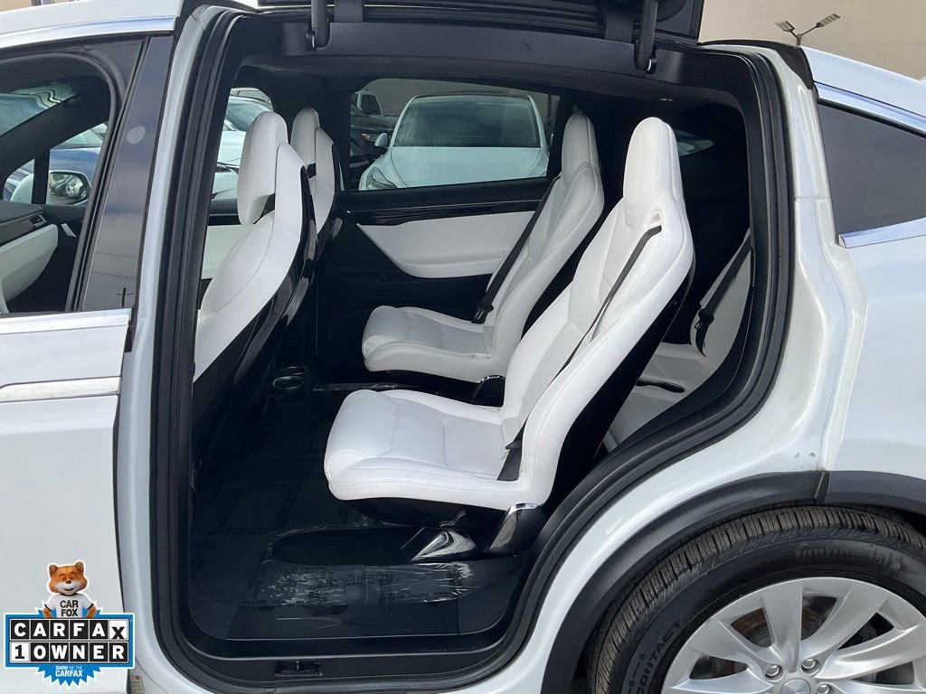 Used 2017 Tesla Model X 90D image 26