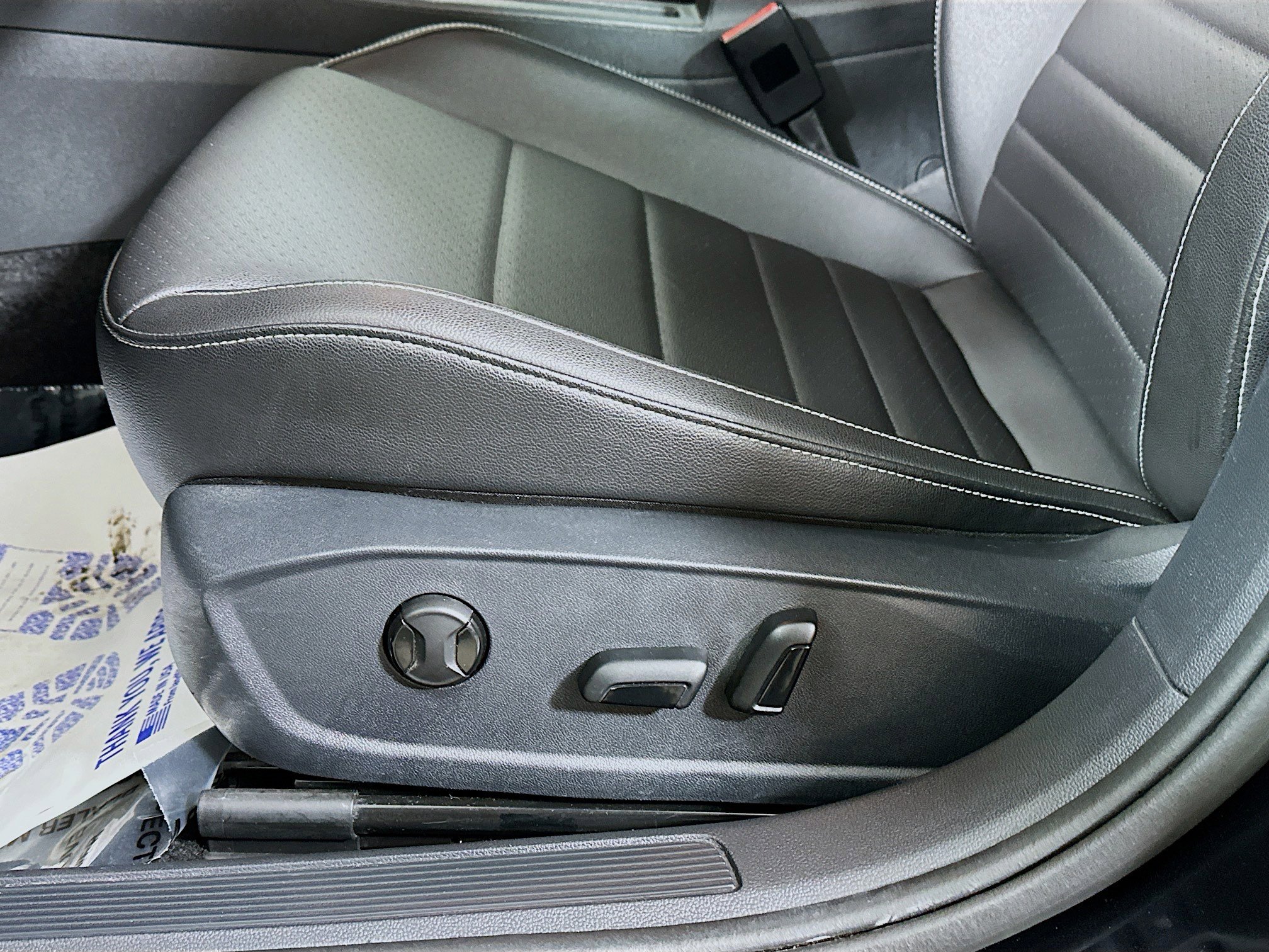 Used 2024 Volkswagen Jetta SE image 18