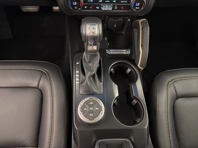 New 2025 Ford Bronco Badlands image 12