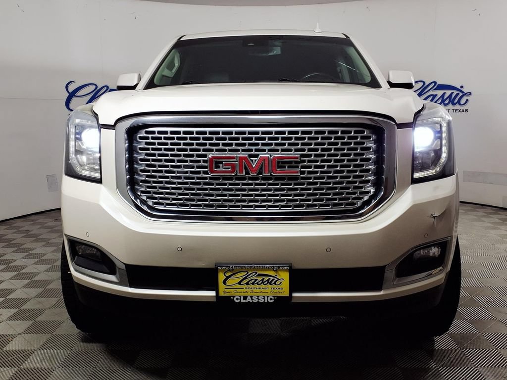Used 2015 GMC Yukon XL Denali w/ Open Road Package AWD/4WD image 3