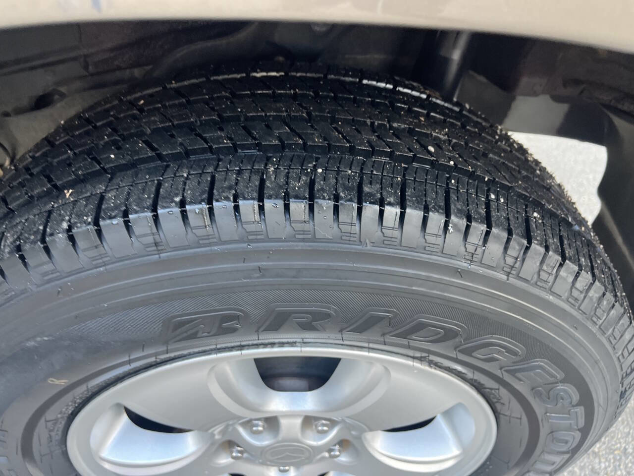 Used 2004 MAZDA Tribute ES w/ Tow Pkg image 33