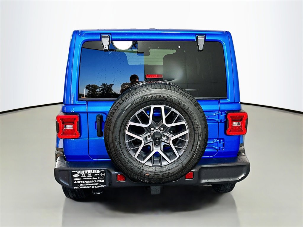 Used 2024 Jeep Wrangler Sahara w/ Technology Group image 6