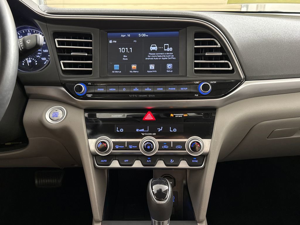 Used 2019 Hyundai Elantra Limited w/ Cargo Package image 17