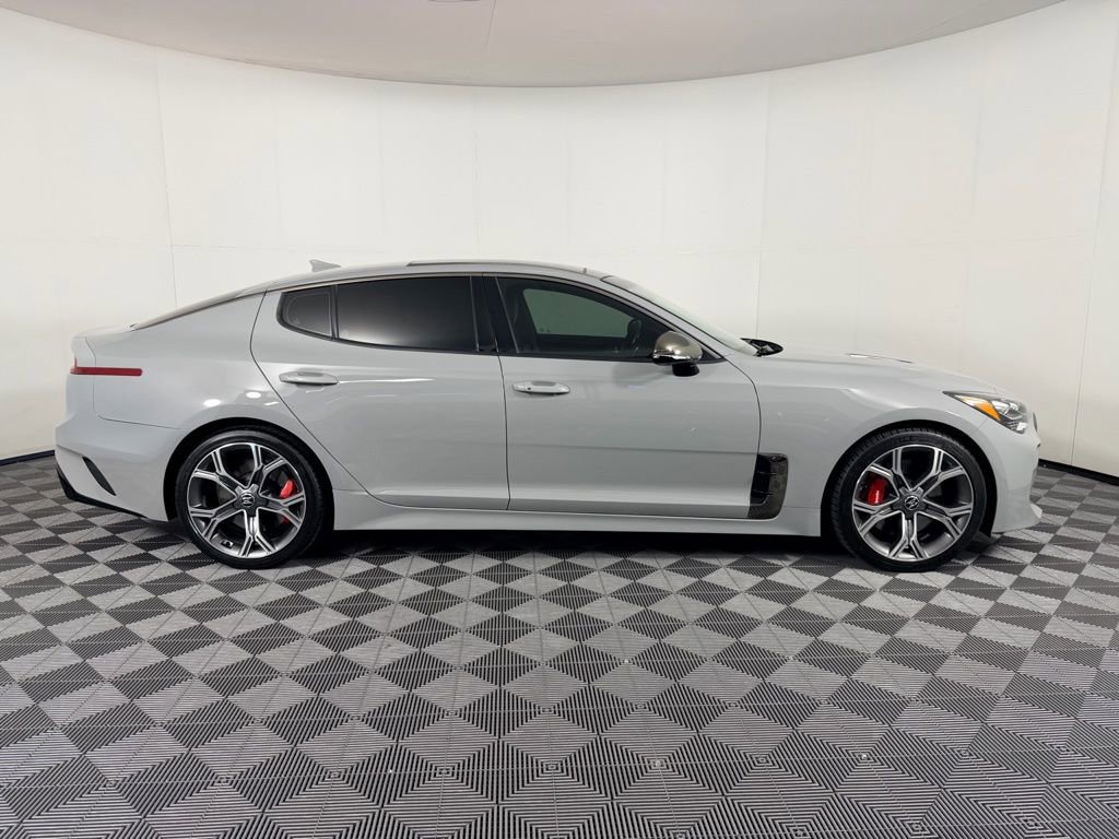 Used 2021 Kia Stinger GT2 image 5