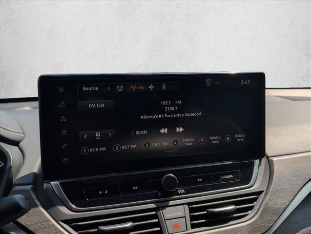 Used 2024 Nissan Altima 2.5 SV w/ SV Premium Package FWD image 14