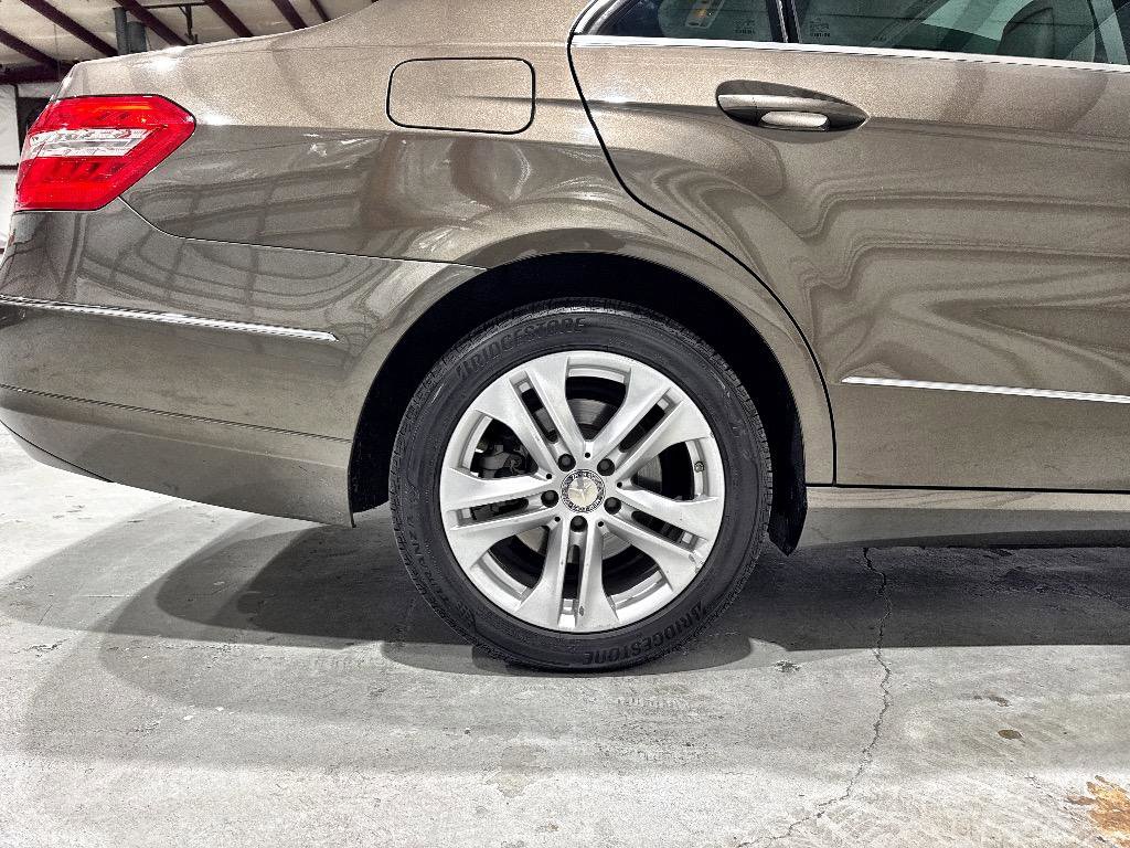 Used 2011 Mercedes-Benz E 350 Sedan image 68
