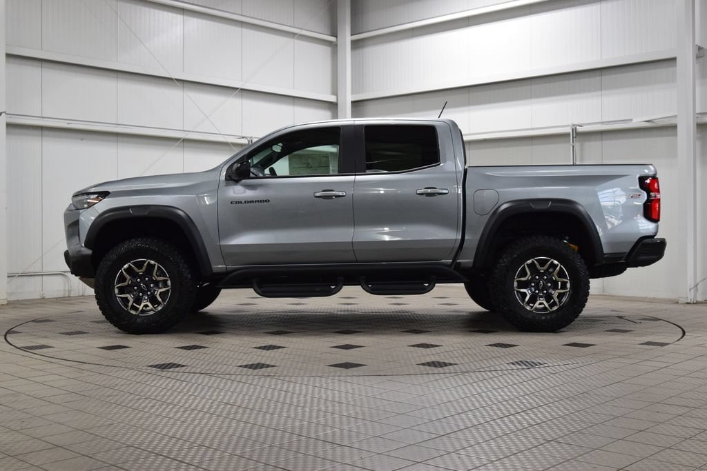 New 2026 Chevrolet Colorado ZR2 w/ Technology Package AWD/4WD image 4