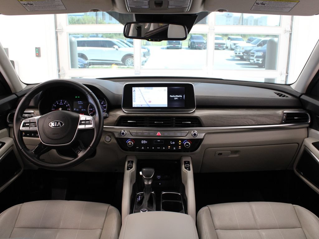 Used 2021 Kia Telluride EX w/ EX Premium Package FWD image 18