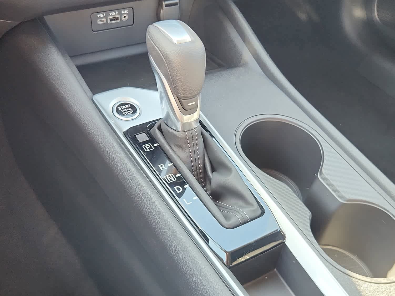 Used 2025 Nissan Altima 2.5 S FWD image 12