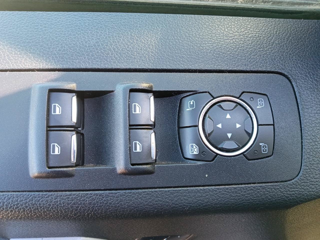 Used 2015 Ford F150 Lariat RWD image 10