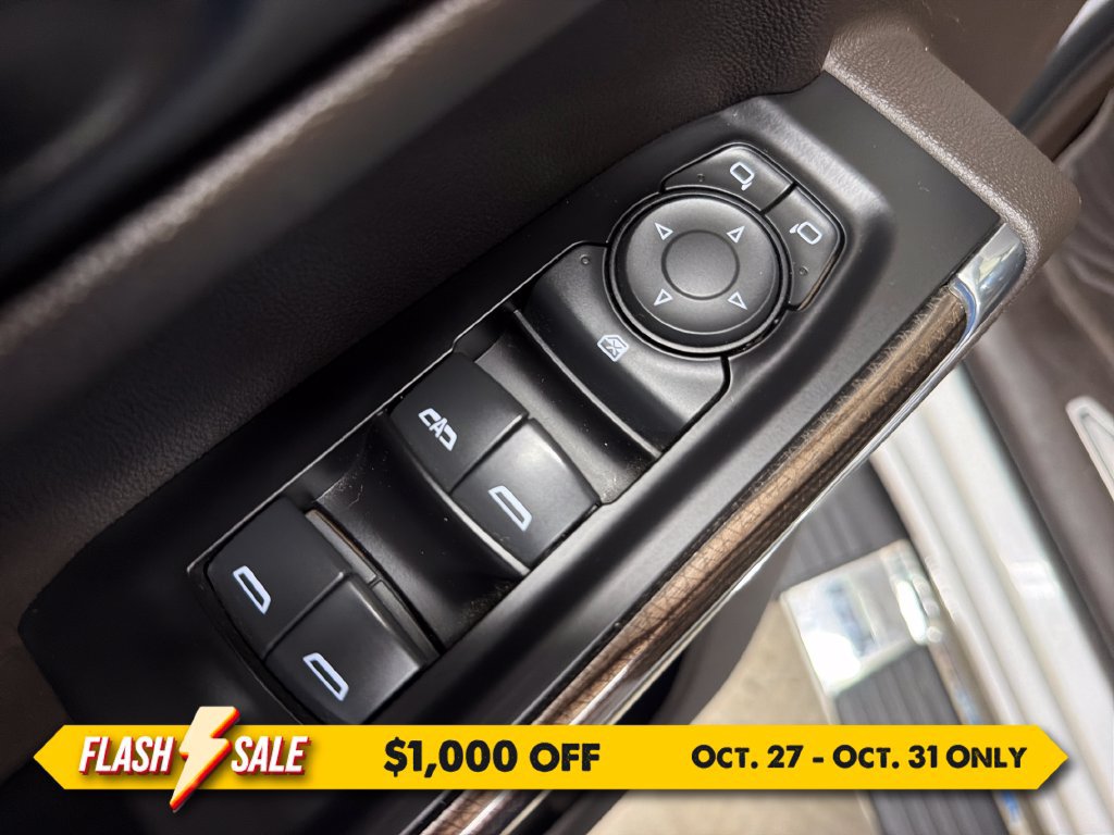 Used 2020 Chevrolet Silverado 1500 RST w/ Texas Edition AWD/4WD image 17
