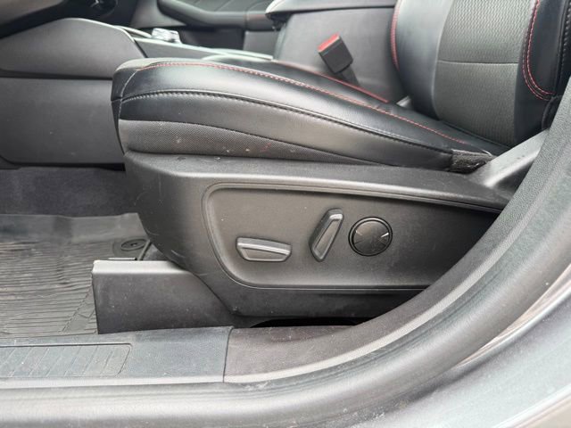 Used 2023 Ford Escape ST-Line w/ Tech Pack #1 FWD image 9