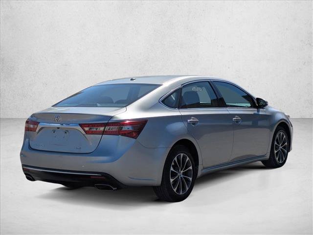 Used 2017 Toyota Avalon XLE FWD image 5