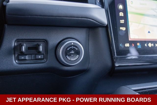 Used 2025 Lincoln Navigator Reserve w/ Jet Appearance Package image 39