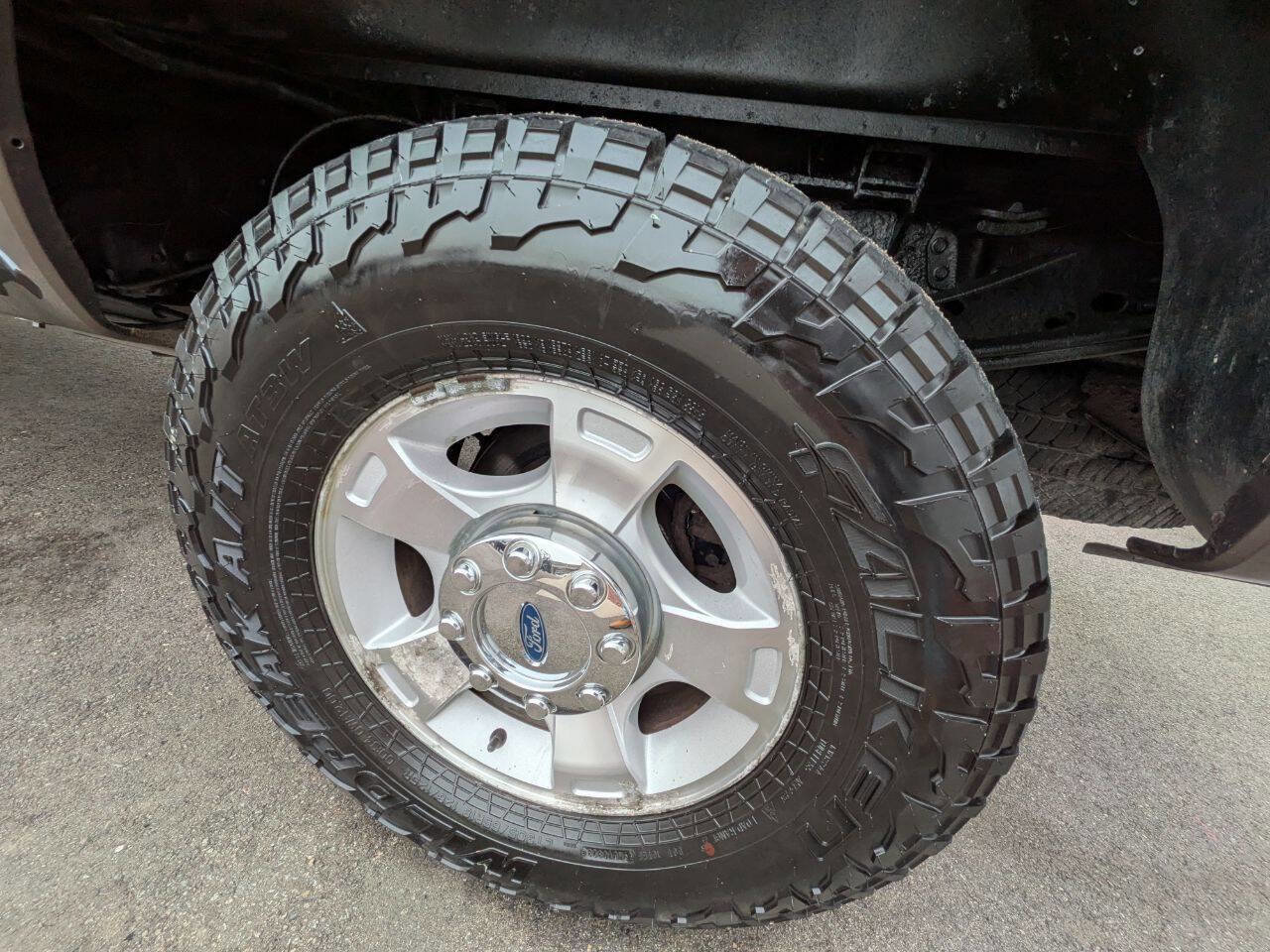 Used 2016 Ford F350 XLT w/ XLT Value Package image 9