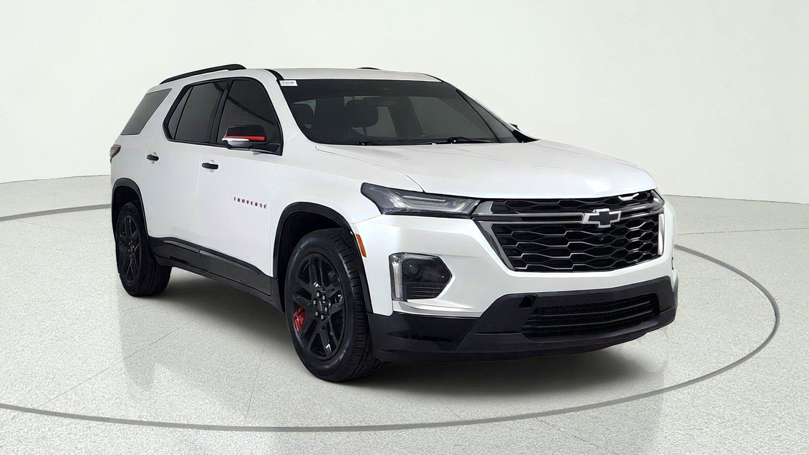 Used 2023 Chevrolet Traverse Premier w/ Redline Edition FWD image 1