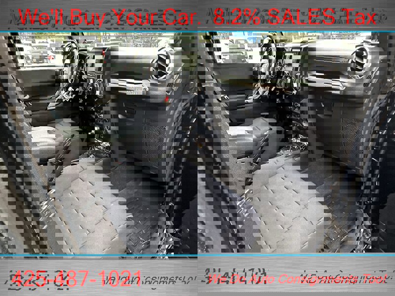 Used 2012 Jeep Wrangler Unlimited Rubicon w/ Connectivity Group image 33