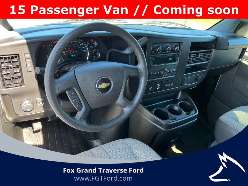 Used 2025 Chevrolet Express 3500 LT w/ LT Preferred Equipment Group RWD image 15