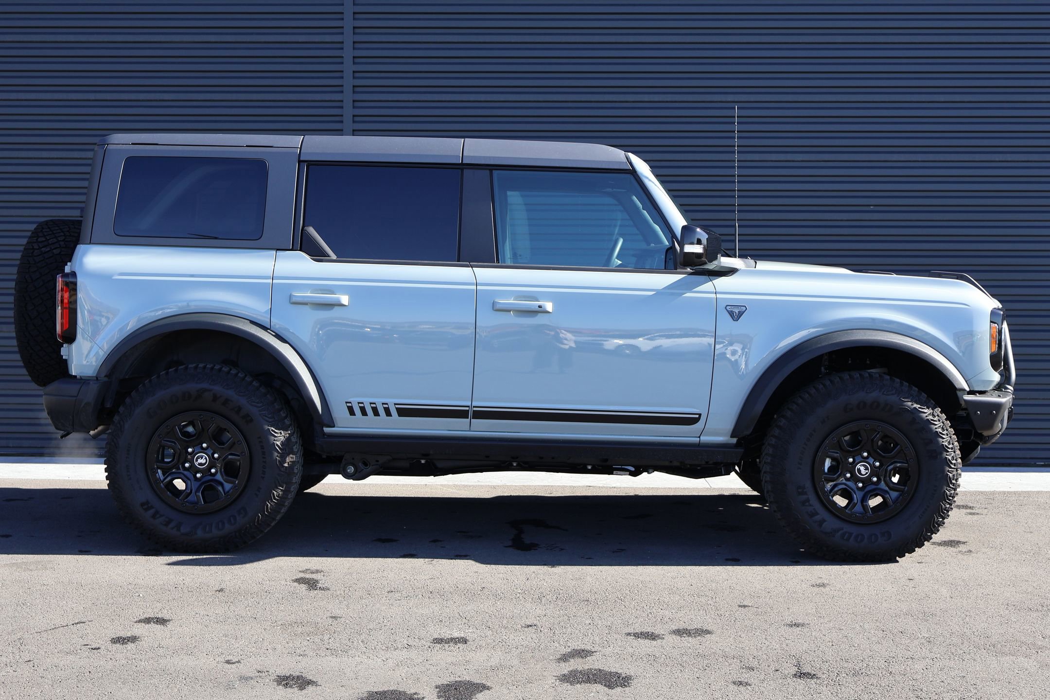 Used 2021 Ford Bronco First Edition image 4