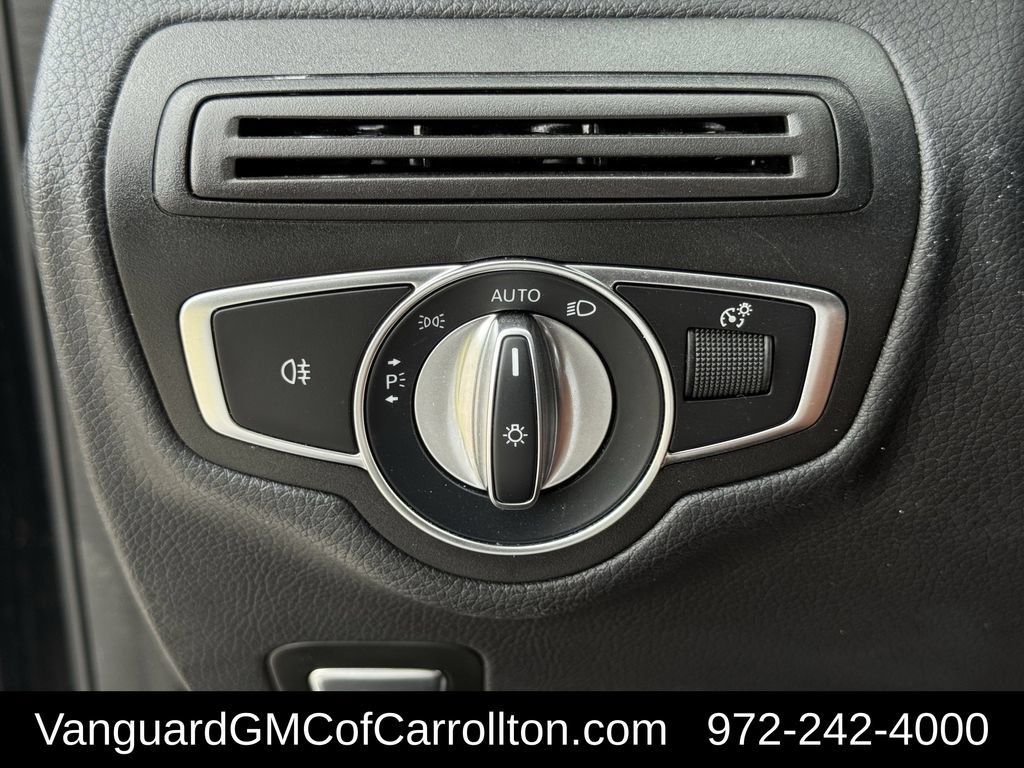 Used 2022 Mercedes-Benz GLC 300 image 24