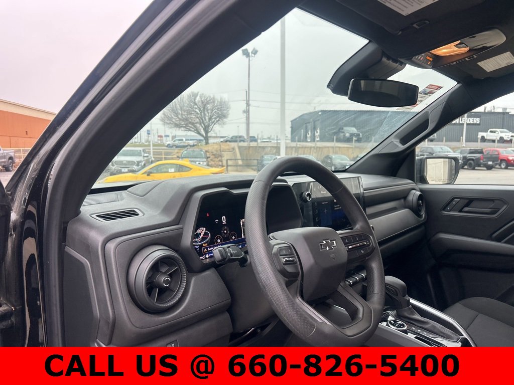 Used 2024 Chevrolet Colorado Trail Boss w/ Technology Package image 11