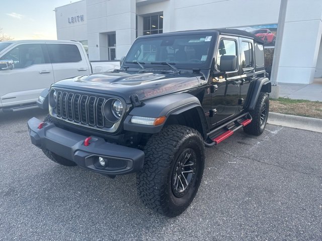 Used 2024 Jeep Wrangler Rubicon w/ XTREMEE 35" Tire Package image 4