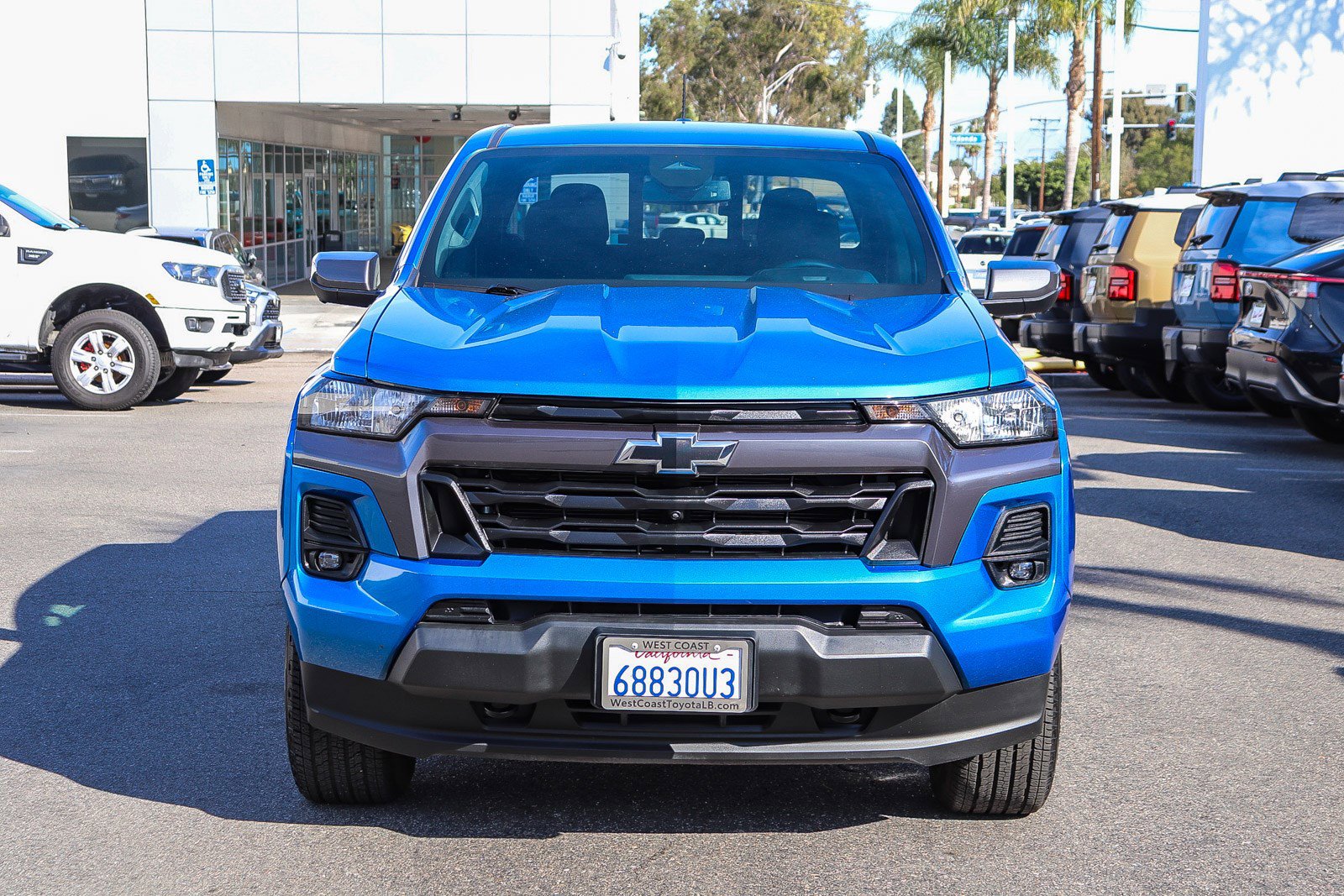 Used 2023 Chevrolet Colorado LT w/ LT Convenience Package II image 2